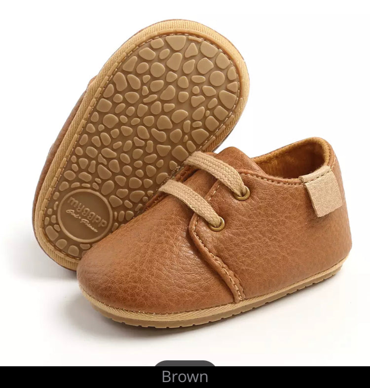 Retro Laceup Shoe