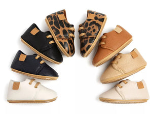 Retro Laceup Shoe